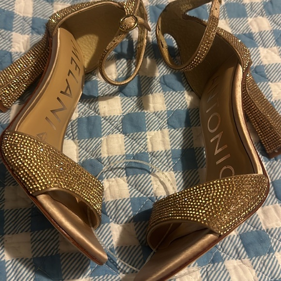 Antonio Melani
Blaire Rhinestone Embellished Hotfix Dress Sandals Dusk Sand - Picture 9 of 12